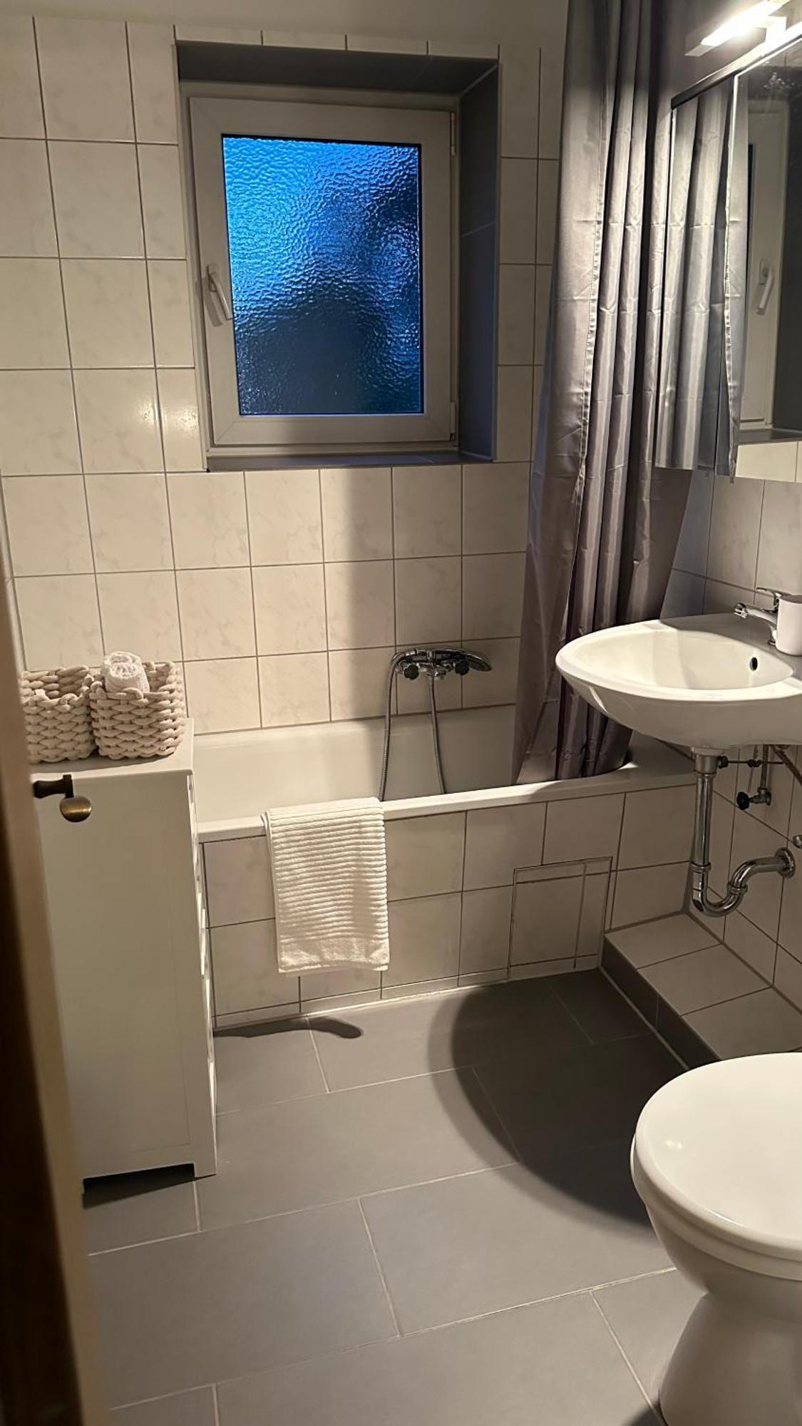 Fewo Am Deich 1 Zentral Mit Stadtblick Und Kontaktloser Check In Bremerhaven Dış mekan fotoğraf