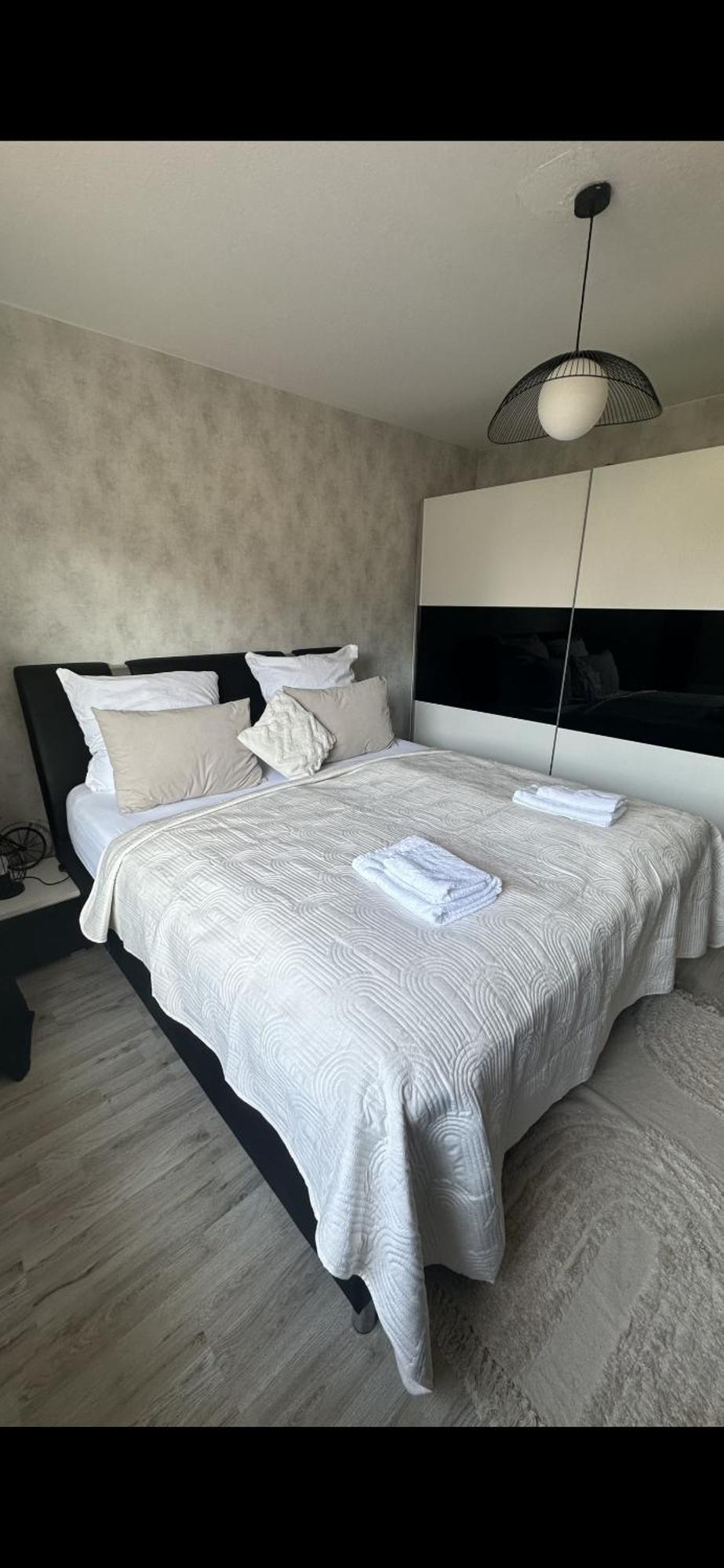 Fewo Am Deich 1 Zentral Mit Stadtblick Und Kontaktloser Check In Bremerhaven Dış mekan fotoğraf
