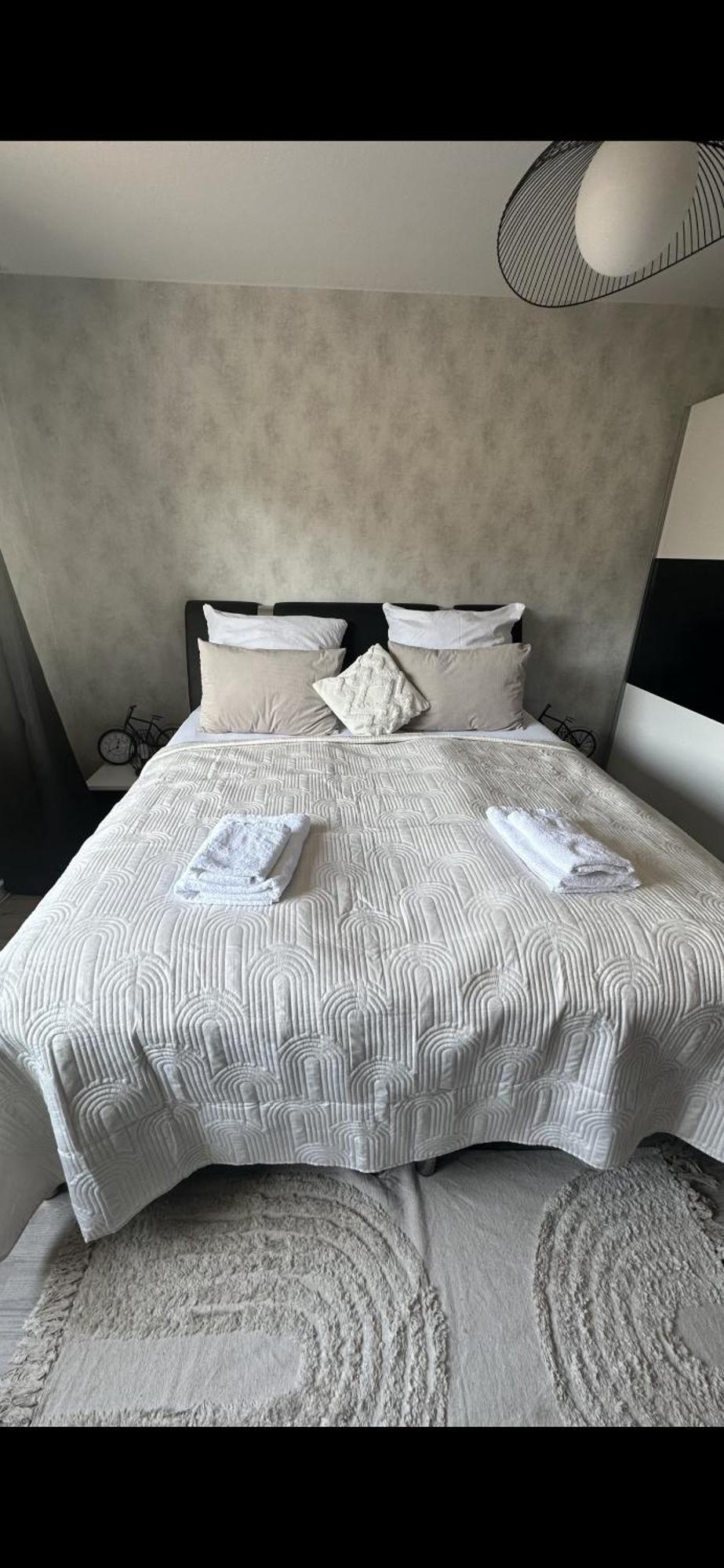 Fewo Am Deich 1 Zentral Mit Stadtblick Und Kontaktloser Check In Bremerhaven Dış mekan fotoğraf